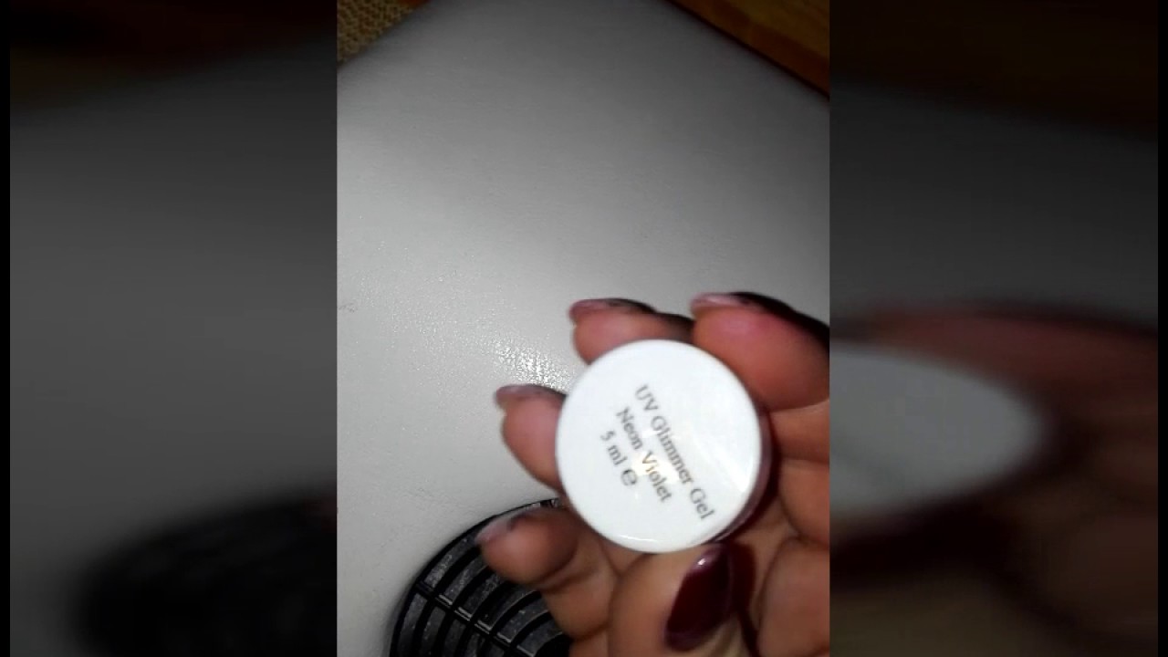 Nail Art Tutorial: Design mit UV Neon Glimmer Gel und UV Crisp Effect Gel von www.uv-farbgele.de