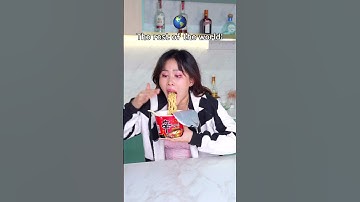 Thumbnail of How Koreans eat ramen VS how the rest of the world eat ramen 🍜