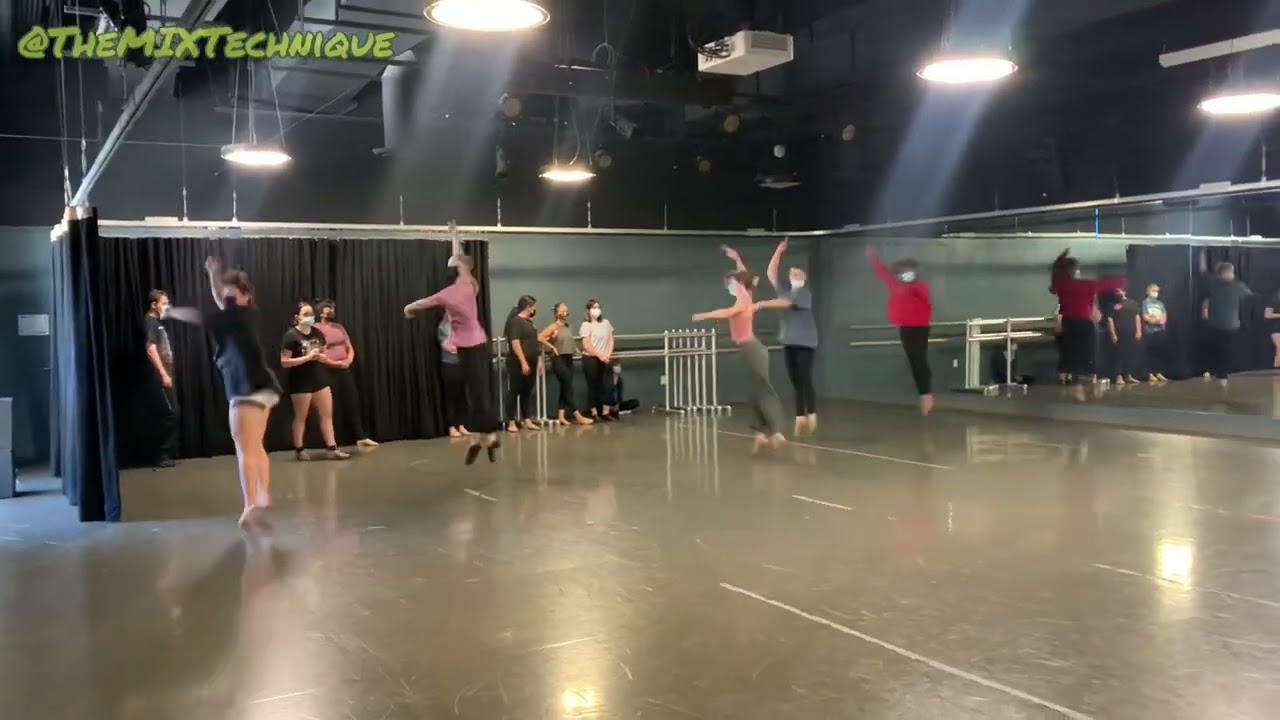 Jazz Progressions: Tours en l'air, chasses, surprise leap