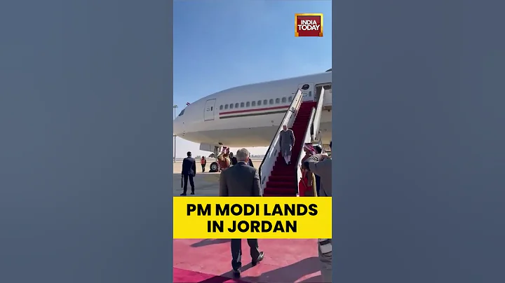#PMNarendraModi arrives in #Amman, #Jordan; welcomed by #JordanianPM #JafarHassan | #indiatoday