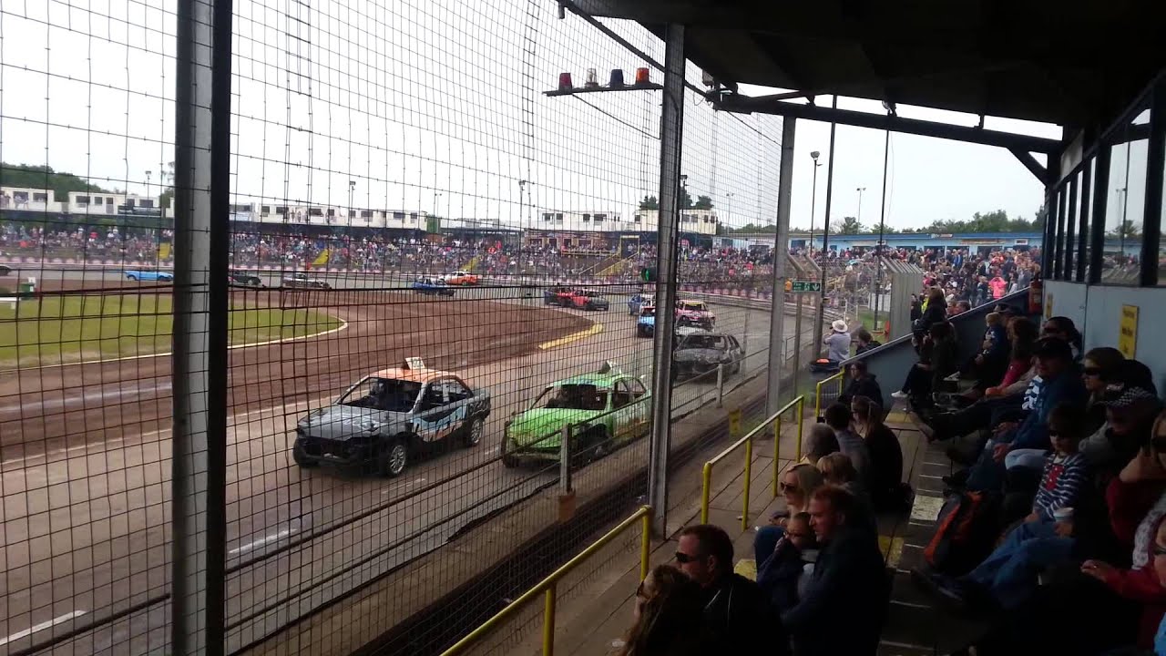 Banger Racing, Foxhall, 2014 - YouTube
