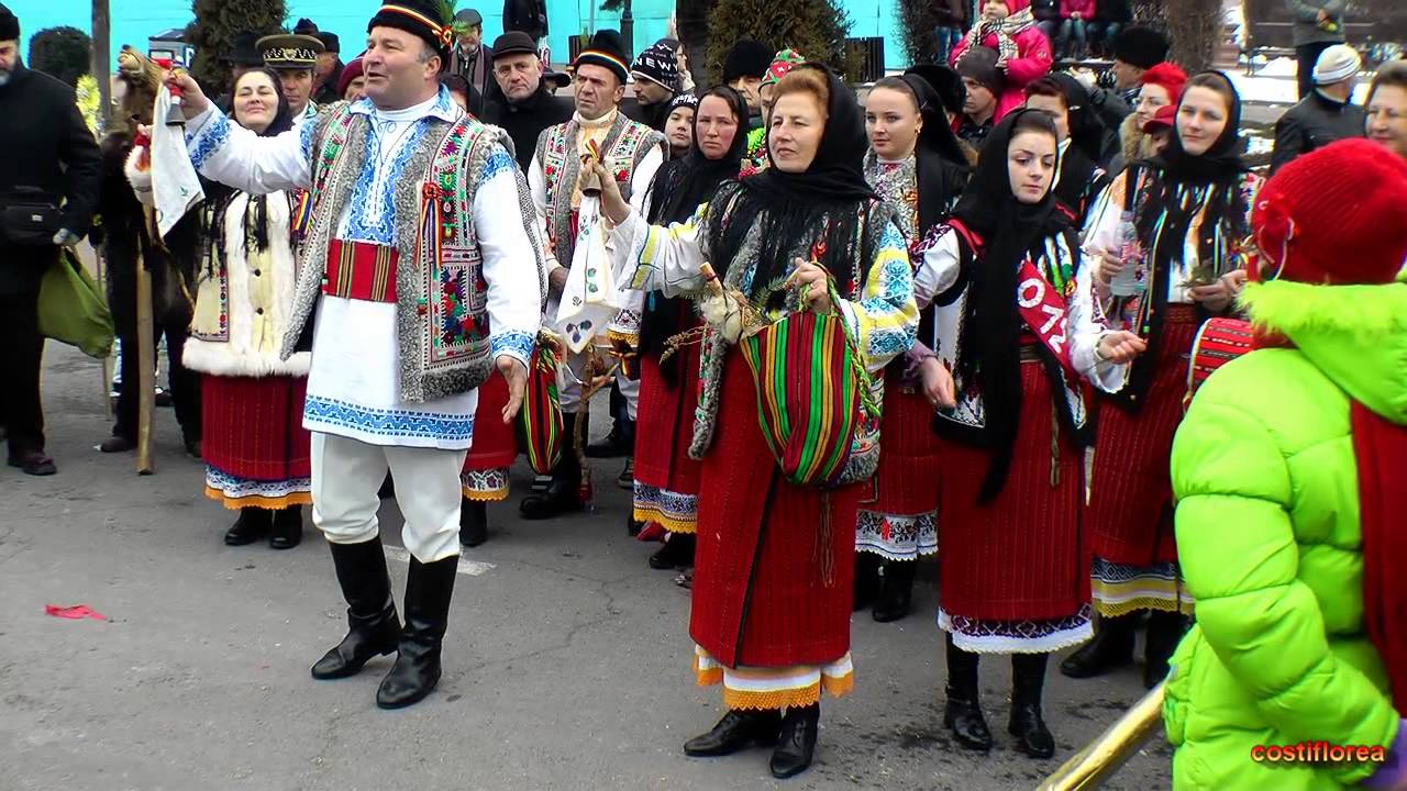 Festivalul de Datini si Obiceiuri Piatra Neamt Ansamblu din Piatra Soimului jud Neamt part2 Festivalul de Datini si Obiceiuri Piatra Neamt Ansamblu din Piatra Soimului jud Neamt part2