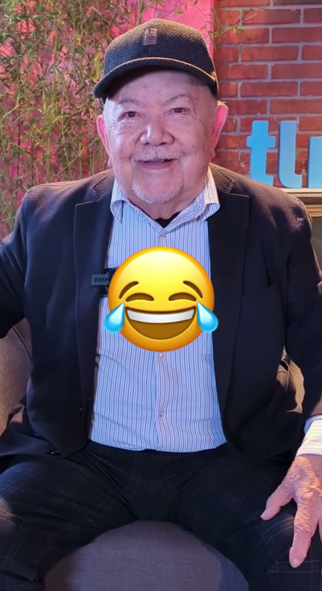 DIVERSIÓN y ALBURES ? Sergio Corona muestra su lado más DIVERTIDO #Original