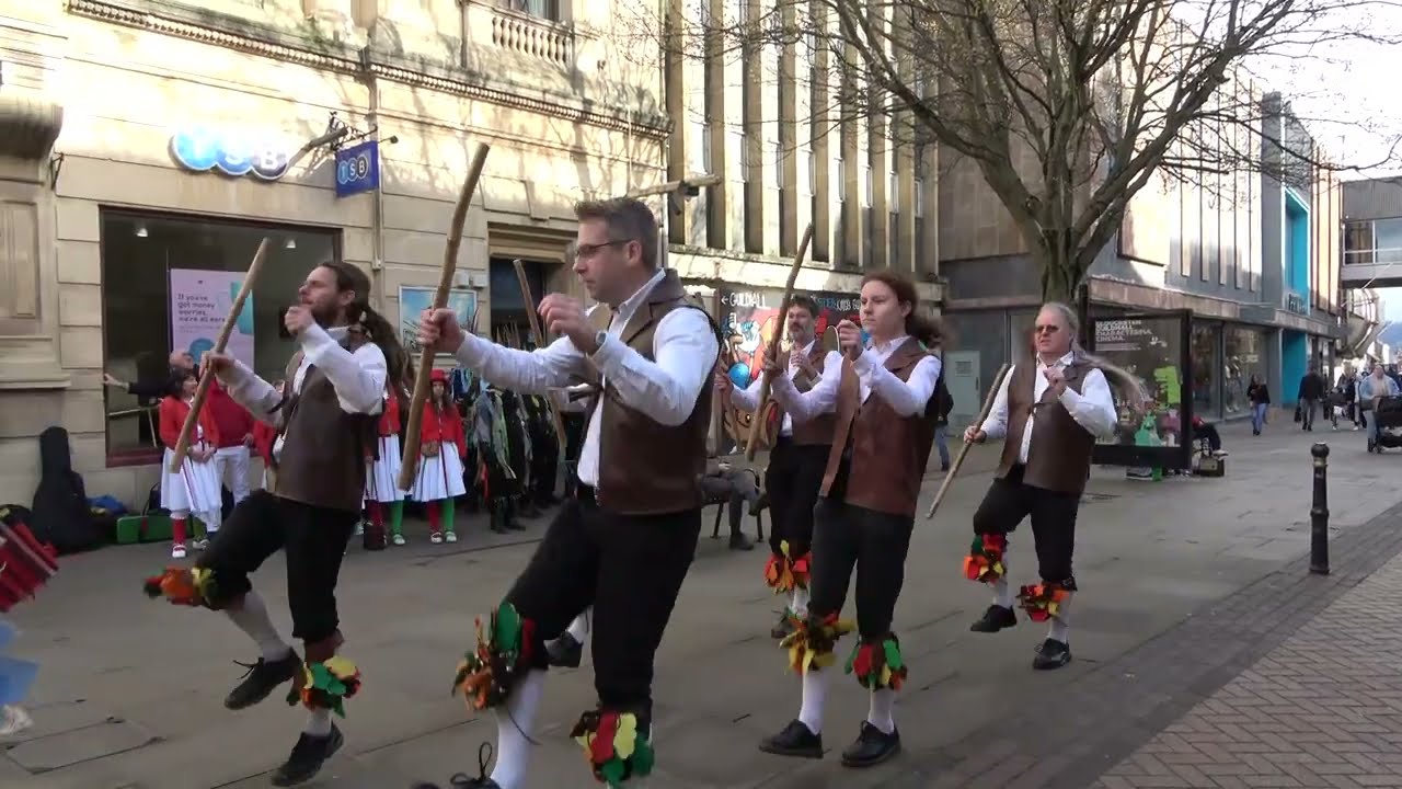 Lassington Oak Morris dance 