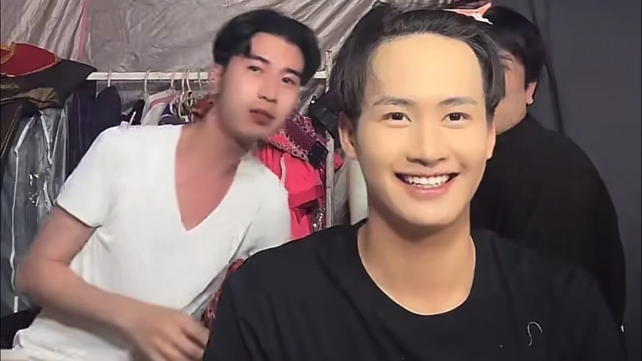 ต้าวหยอง!! หอบเครื่องสำอางไปแต่งหน้ากับพี่ๆ ความบันเทิงจึงเกิด