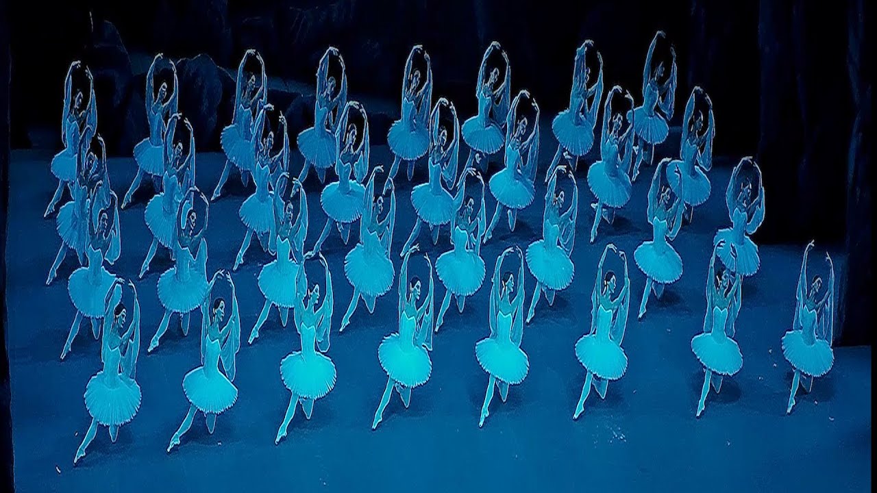 Просто фантастика. 32 балерины на сцене. Большой Театр - Баядерка. Тени.