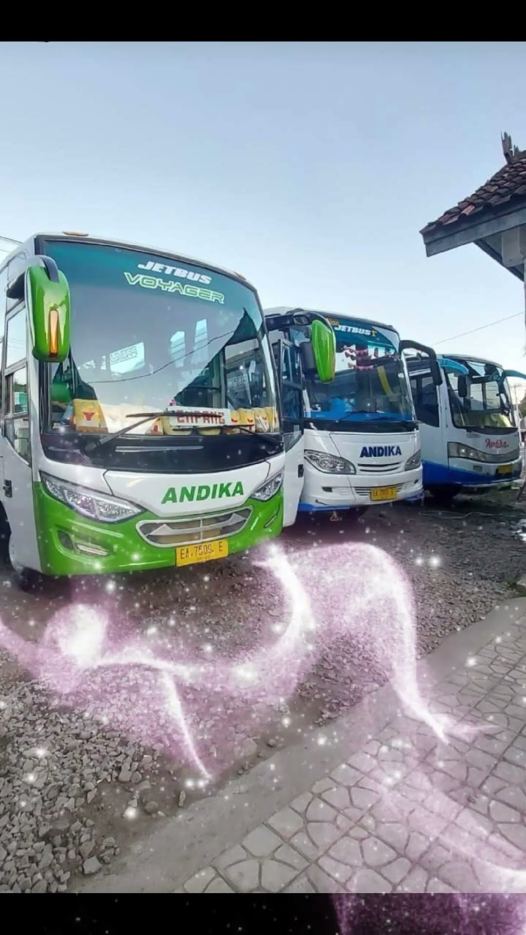 Jelajah Lombok: Panduan Lengkap Sewa Bus Pariwisata untuk Liburan Tak Terlupakan