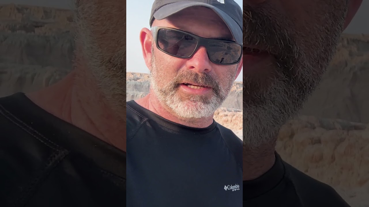 Потрясающие доказательства указывают на существование жизни на Марсе! 🤣