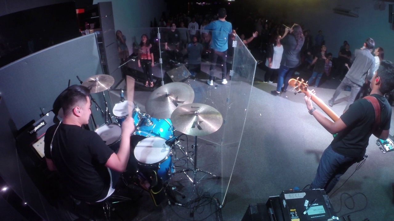 Extravagant & Spontaneous Worship (Live)