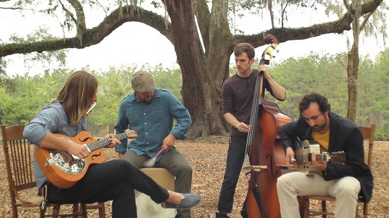 Azalea Magazine Presents: HoneySmoke