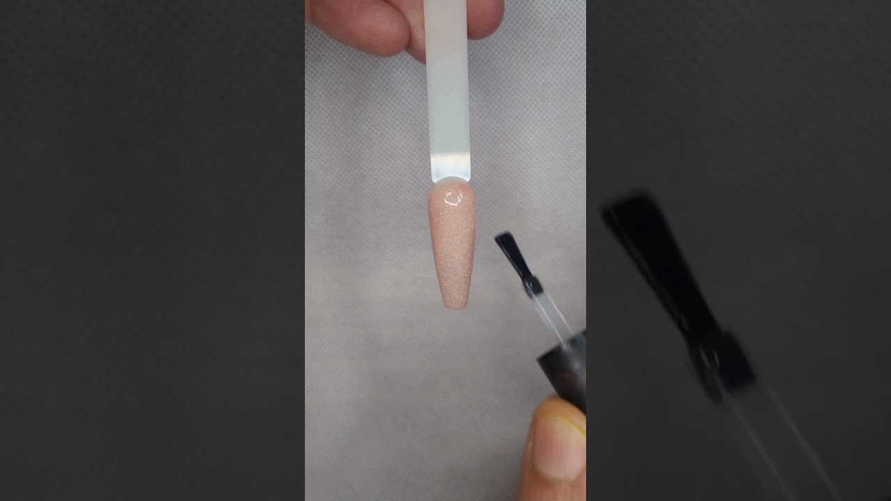 Easy Shimmer Nail Art 