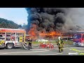 [Riesige Rauchwolke+Explodierende Airbags] Großbrand Vollalarm Feuerwehr Ibbenbüren