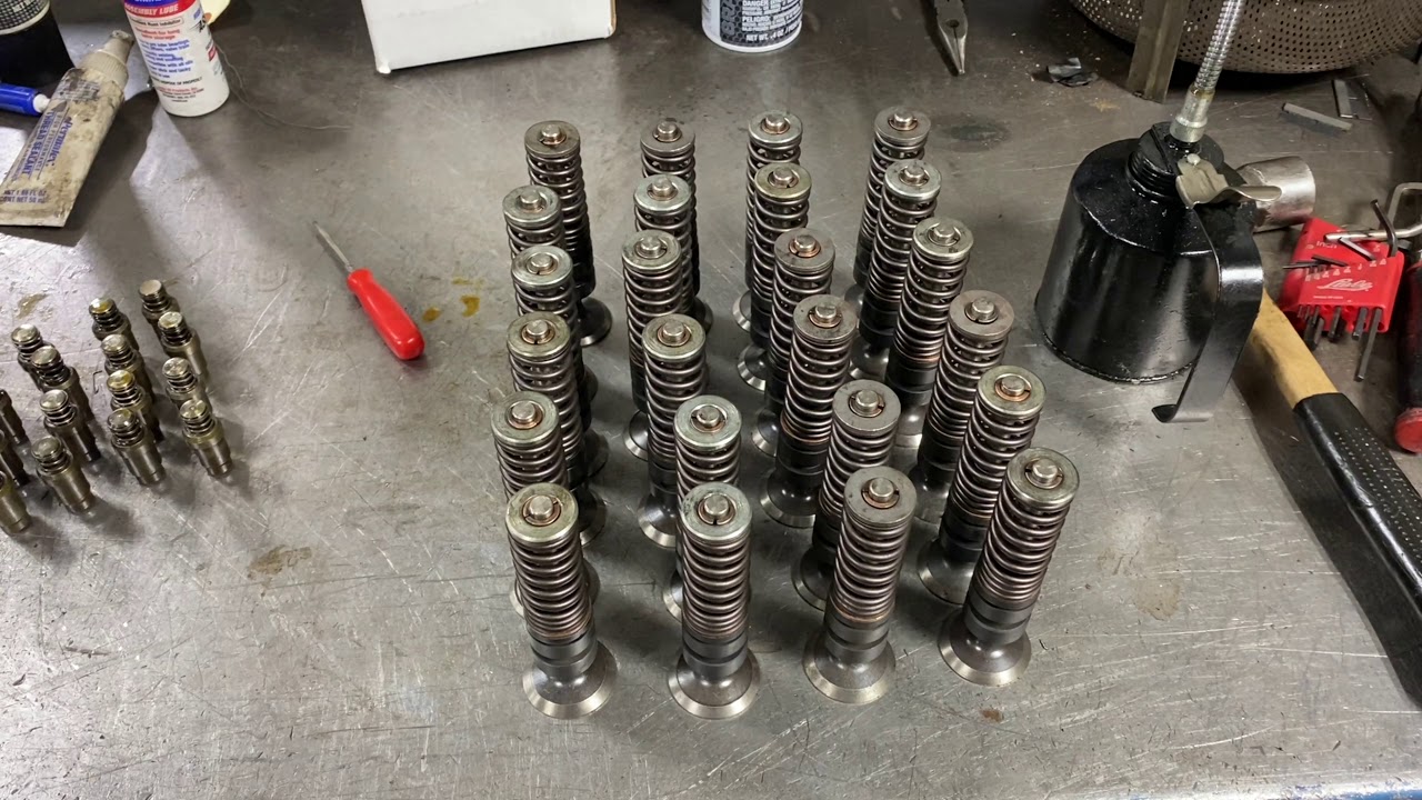 Капитальный ремонт двигателя Lincoln V12 1948 года