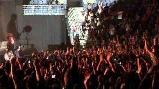 Foo Fighters - Arlandria (Live In Prague 2012)