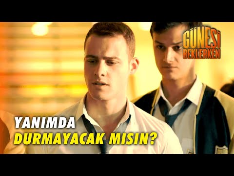 Zeynep, Kerem'i Bütün Okulun Önünde YALNIZ BIRAKTI! - Güneşi Beklerken Özel Bölüm