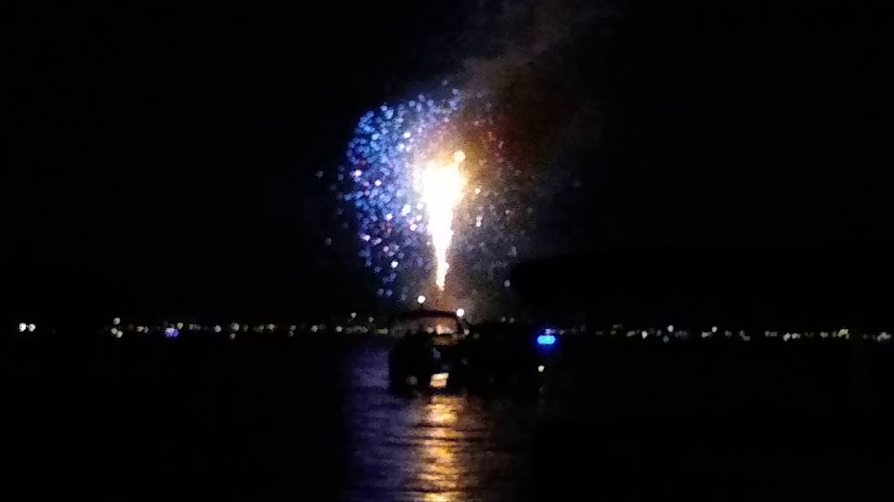 lake hopatcong yacht club fireworks 2023