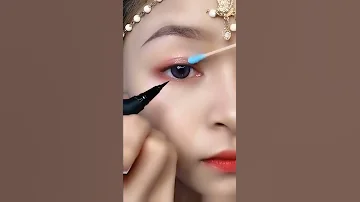 How To Apply Eyeliner 