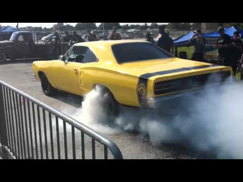 Super Bee burnout