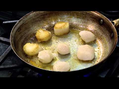 In the Kitchen with Chris - Scallops with Pesto sauce