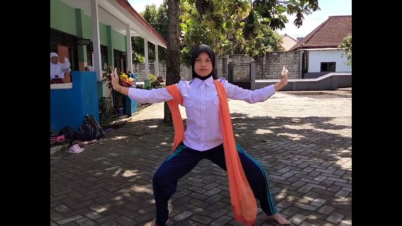 TARI TOPENG SABRANG KORWIL KEC NGAJUM