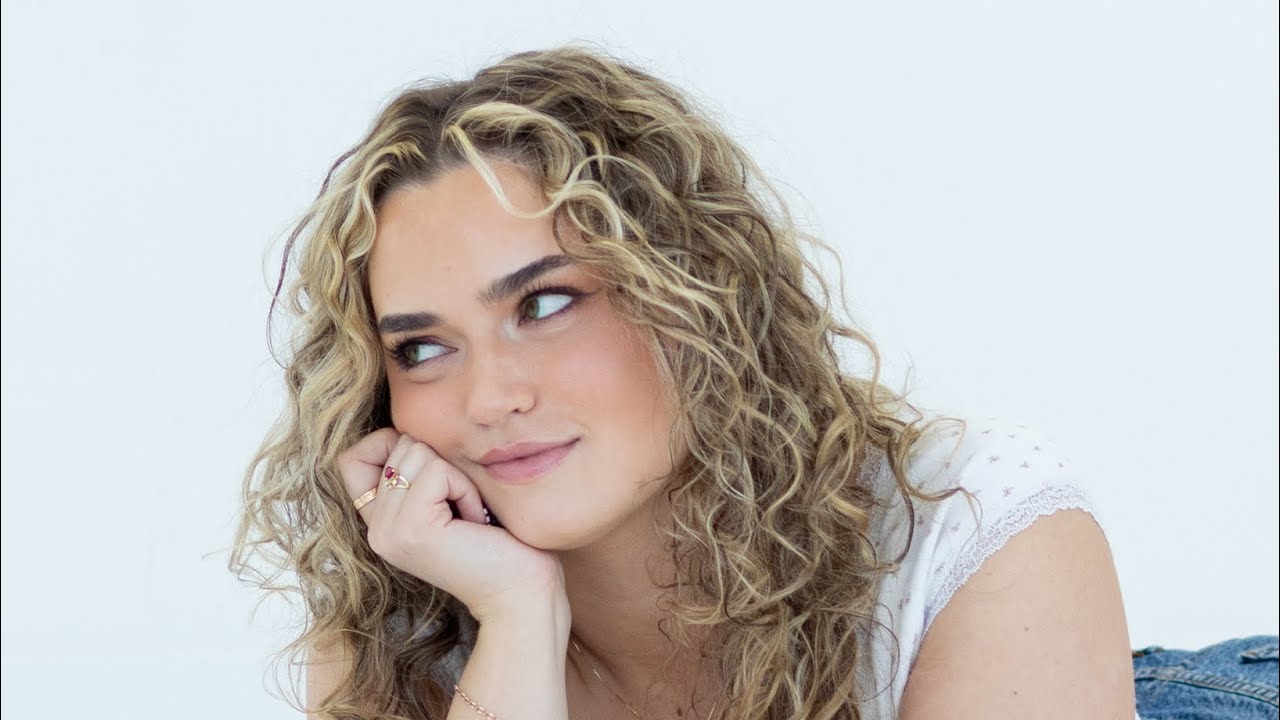 Riley Schillen sings 'I’m Not Afraid of Anything' preview