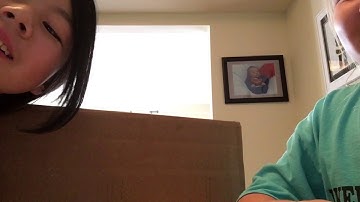 Unboxing backpack and lunch box with Liz is Wut