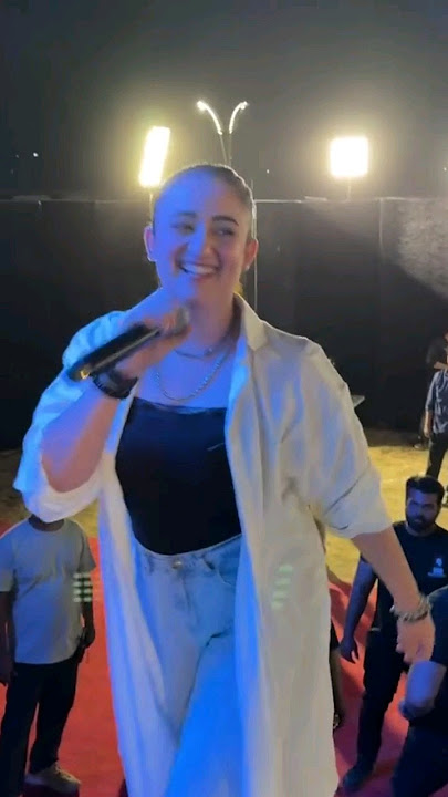 Nimra mehra song mahiya ve #nimramehra #song #concert