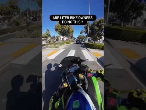 SWERVIN The 500 No Matter How Slow The Traffic Is Who Else Is With Me Liter Bikes Doing This 