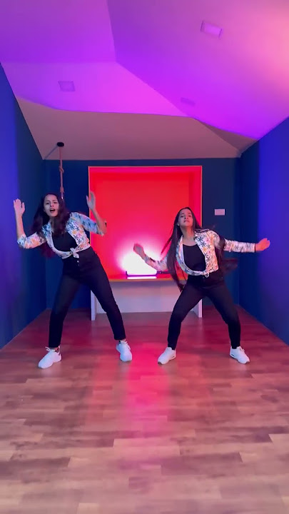 Ola Ola Ola | Trending dance | Anna Prasad | Malavika Krishnadas