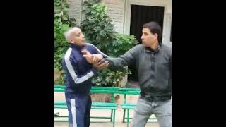 تعلم طريقة الدفاع عن النفس الكونغ فو kung-fu