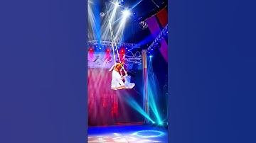 Thumbnail of The two actors performed a graceful aerial dance🥳
