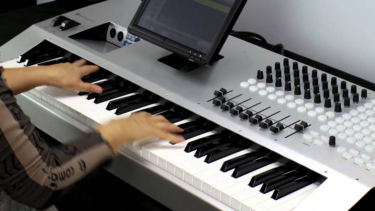 StudioBLADE Piano sound demo YouTube