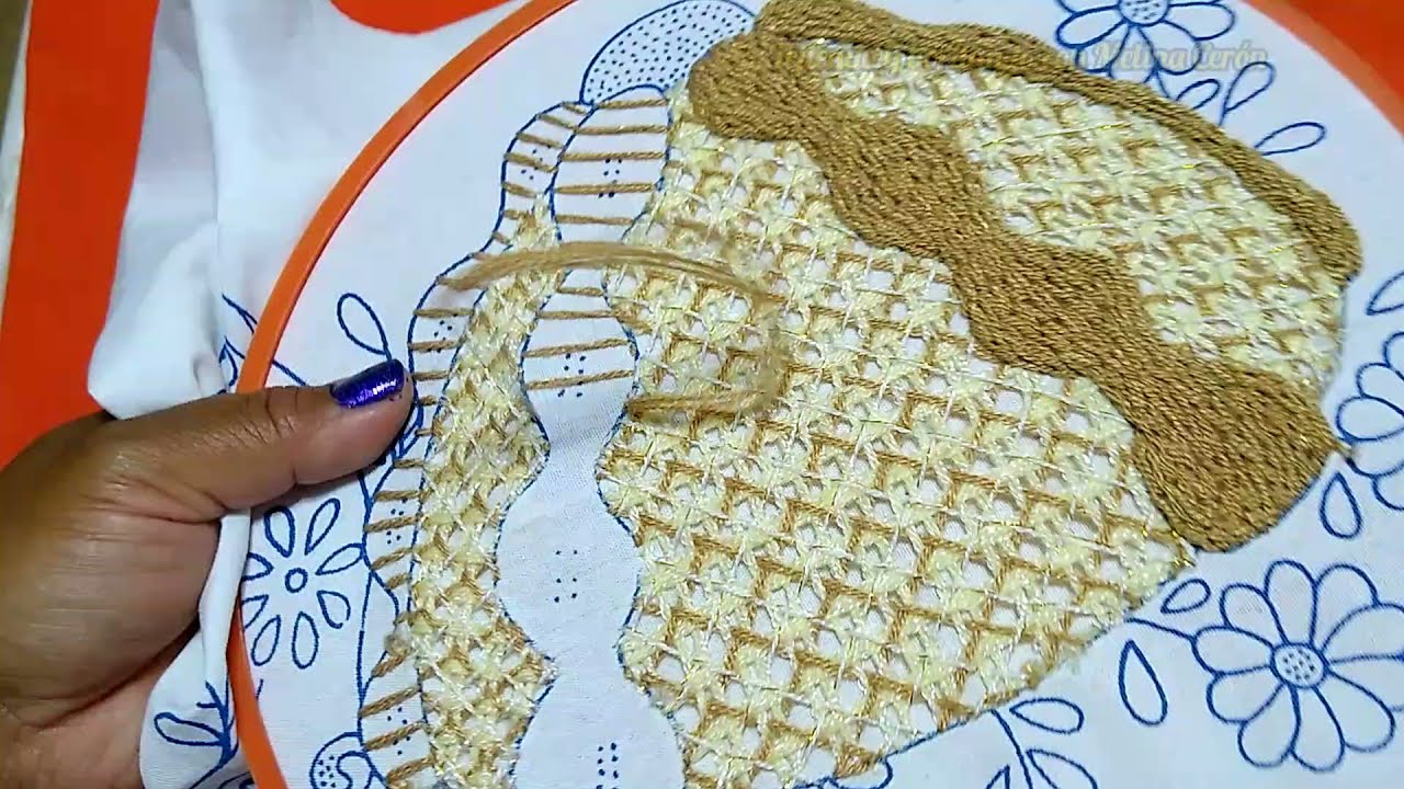 Bordando pan de muerto día de muertos/Parte 1 de 3/Tejiendo y bordando con Melina Cerón