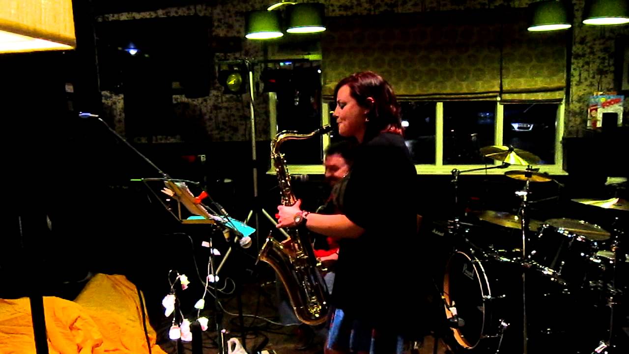 Scott Marson W.H.A.L.E (Acoustic) Scott Marson and Gemma Bower. - YouTube