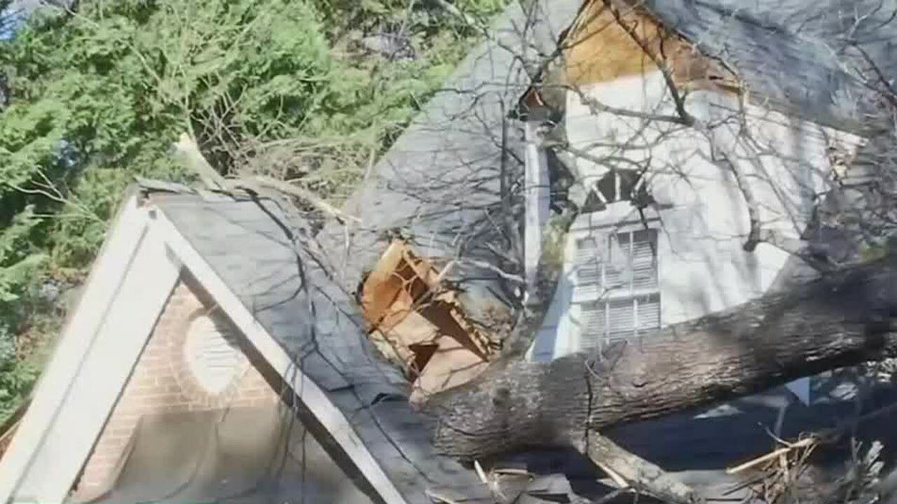 Preparing your home for a storm - YouTube
