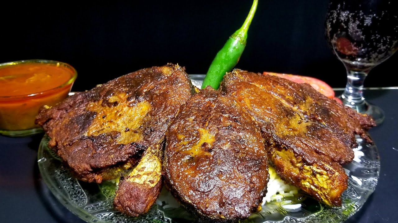 SPICY BIG FISH CURRY😋 RICE, FISH GRAVY, SALAD, BIG CHILI 🌶️ MUKBANG