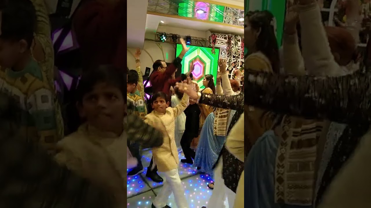 Full enjoy ke mama ke shadi😍