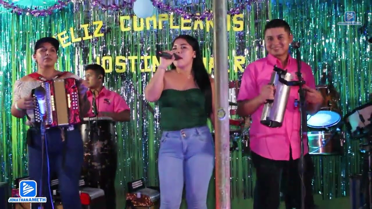 Tus ojitos me vuelven loco - Iliana Benitez junto a Fidel de la Cruz y El Sentimientos del Alma