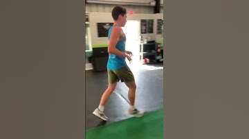16 year old boxers crazy med ball toss! #shorts #boxing #training #athlete #strengthandconditioning