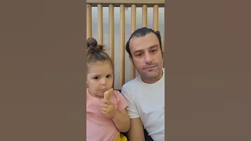 صالح بادمجي يشارك مقطع لطيف له مع ابنته عندما طلب منها أن تشاركه الآيس كريم Salihbademci 