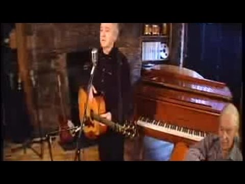 The 1916 Easter Rising Ft. Johnny McEvoy - ...beneath a Dublin Sky - The Dublin Fusiliers