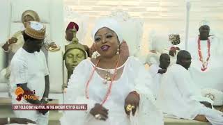 Ooni of Ife , Oba Enitan Adeyeye Ogunwusi danced as Ynka Ayefele sing praises @ Olojo Day 2017