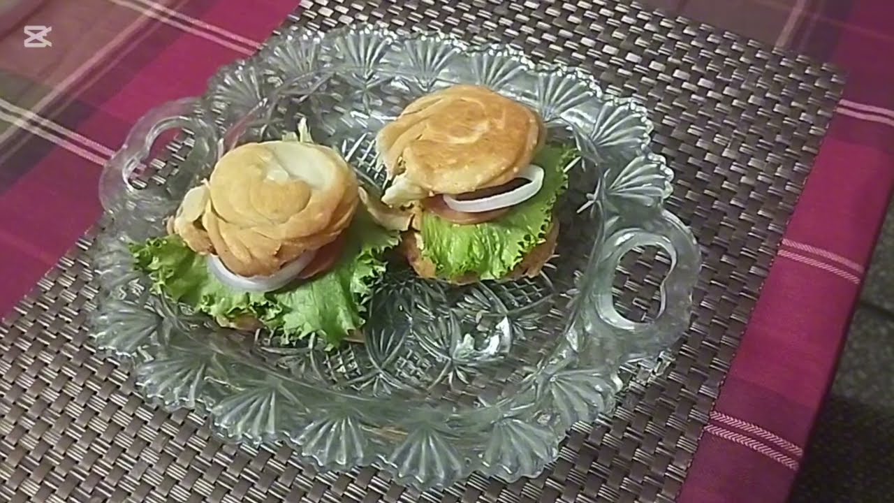 Lacha paratha burger recipe / fried crispy burger recipe / layered stuffed burger