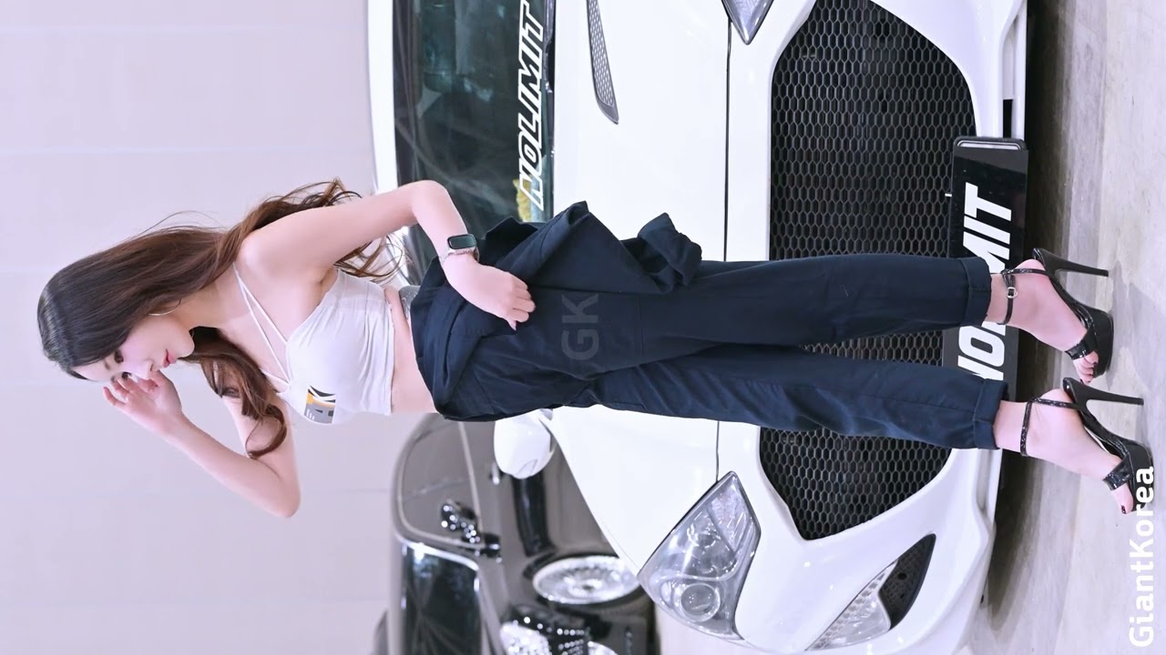 4K Fancam 모델 나리 Dark Navy Mechanic Costume 2 튜닝카 페스티벌 송도컨벤시아 260117