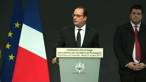 Accident de car: la France "bouleversée", dit François Hollande