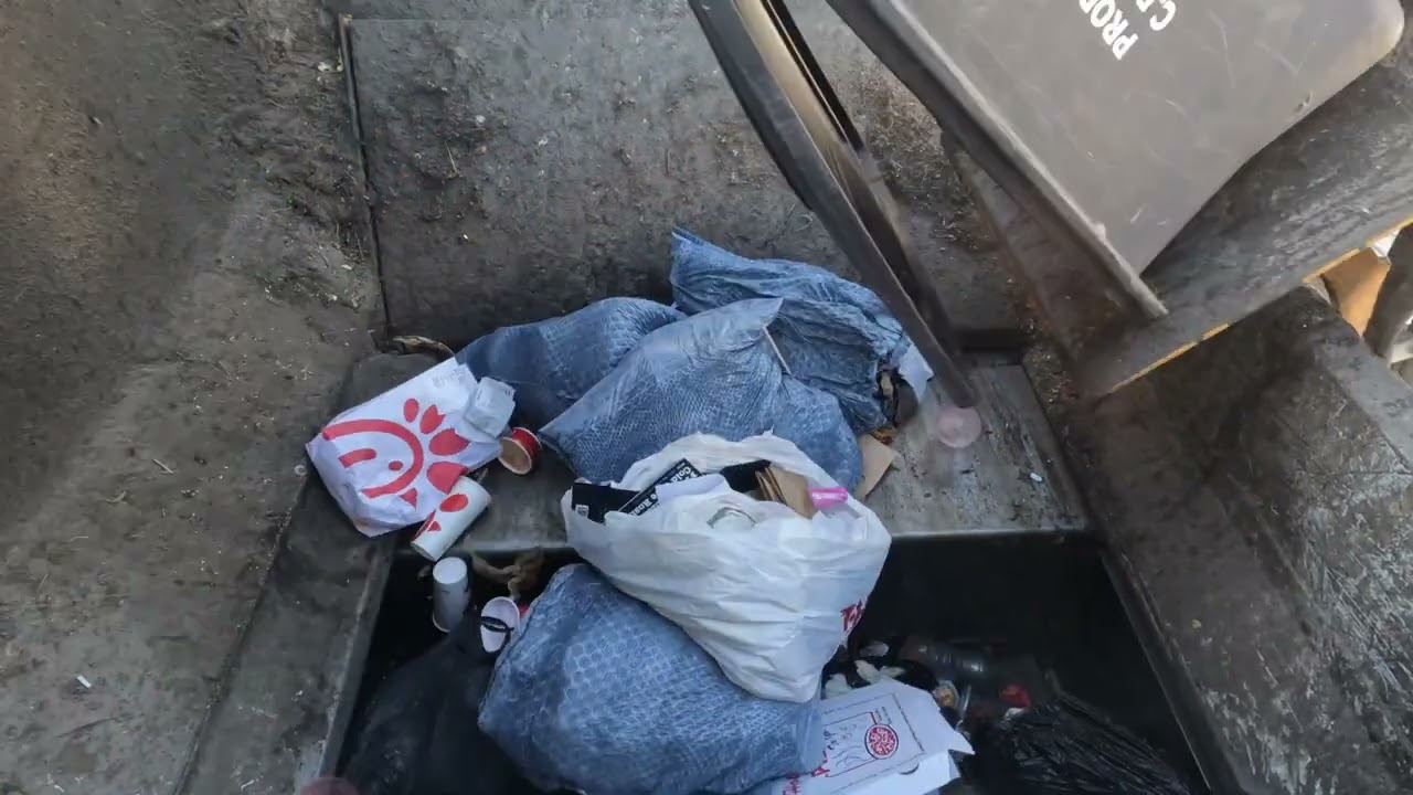 GoPro Garbage truck hopper view + Dumping garbage load!