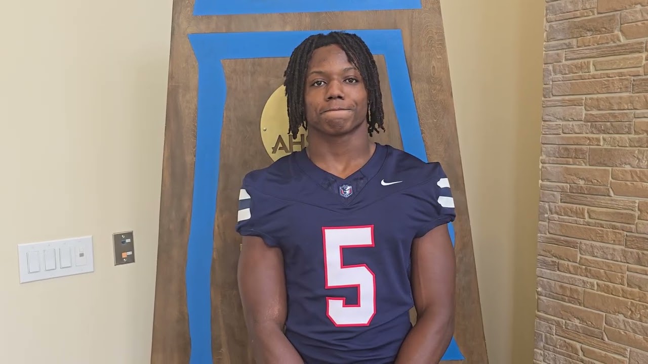 Pike Road LB Braylon Outlaw