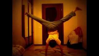 HandStand