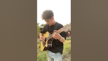 Thumbnail of #คืนที่ดาวเต็มฟ้า #guitar #guitarcover #guitaracoustic #guitarsong #guitarfingerstyle
