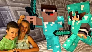 КокаПлей с СЕСТРОЙ в Майнкрафт ПВП - Minecraft PVP Survival Arena Let's Play